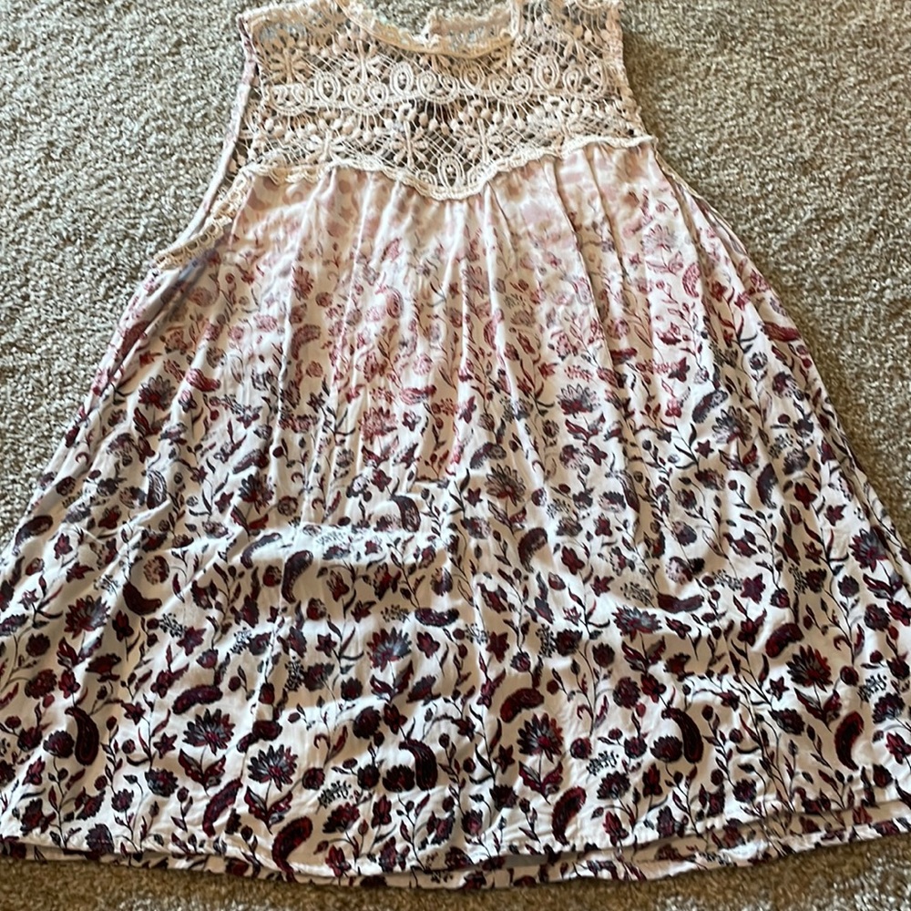 Burgundy & Cream floral tank